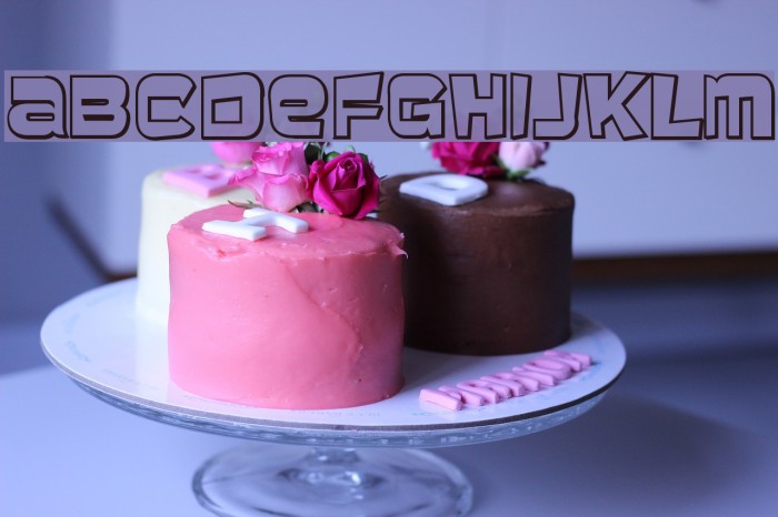 Baveuse 3D フォント examples